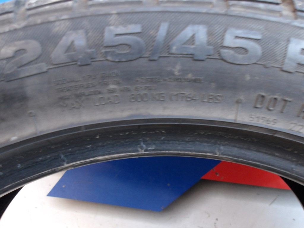 [GYÁRI HASZNÁLT] CONTIWINTERCONTCT  SIMA 245/45/R18  4. kép